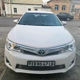 Toyota Camry 2012