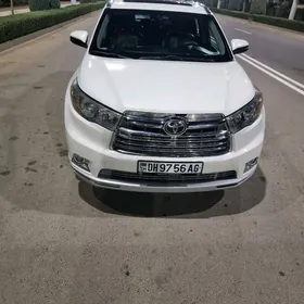 Toyota Highlander 2015