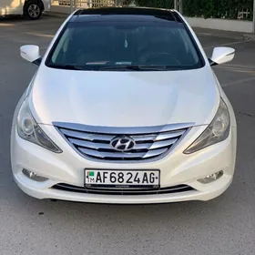 Hyundai Sonata 2011