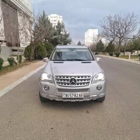 Mercedes-Benz ML350 2010
