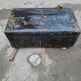 toplivnoy bak 300 litr