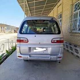 Mitsubishi L200 2001