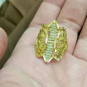 Dubai gyzyl yuzugin menzetmesi