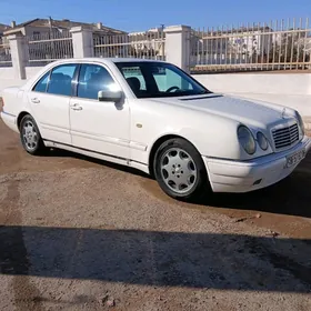 Mercedes-Benz E320 1997