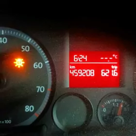 Volkswagen Caddy 2011