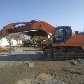 Caterpillar Excavator 2014