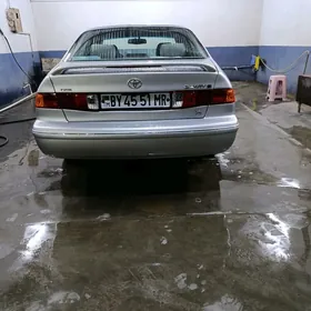 Toyota Camry 2000