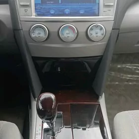 Toyota Camry 2011