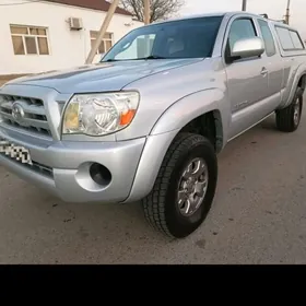 Toyota Tacoma 2010
