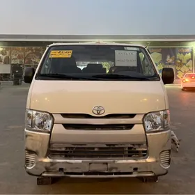 Toyota Hiace 2025
