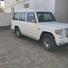 Mitsubishi Pajero 1988