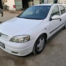 Opel Astra 2000