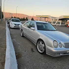 Mercedes-Benz E430 2001