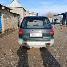 Mitsubishi Chariot 1994