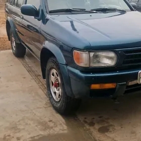 Nissan Pathfinder 1997