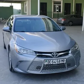 Toyota Camry 2016
