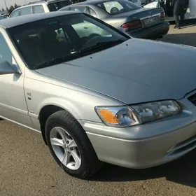 Toyota Camry 2000