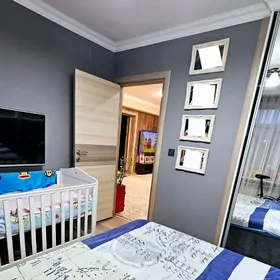 5mkr eýesinden satlyk jay