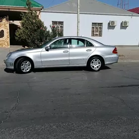 Mercedes-Benz E320 2003