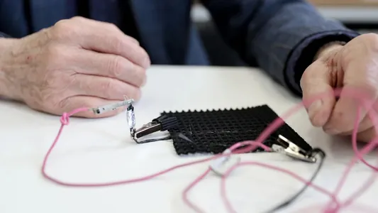 Alymlar pagtadan we yzgardan elektrik energiýasyny öndürmegiň usulyny tapdylar