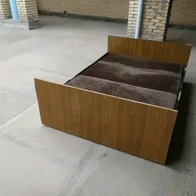 Спальный кровать