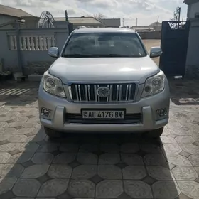 Toyota Land Cruiser Prado 2013