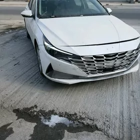 Hyundai Elantra 2021