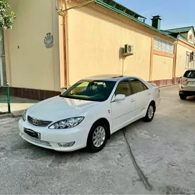 Toyota Camry 2005