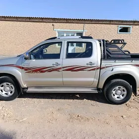 Toyota Hilux 2014