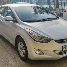 Hyundai Elantra 2012