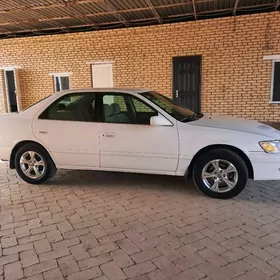 Toyota Camry 2001