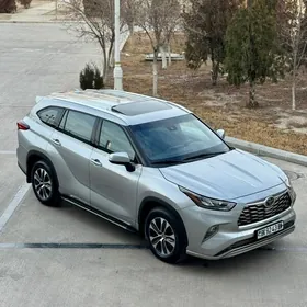 Toyota Highlander 2020