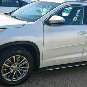 Toyota Highlander 2018