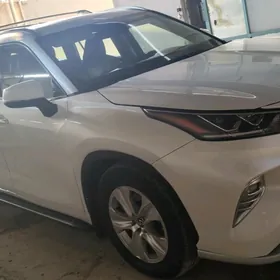 Toyota Highlander 2020