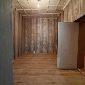 Uralka Lakomatiw depo köçesin