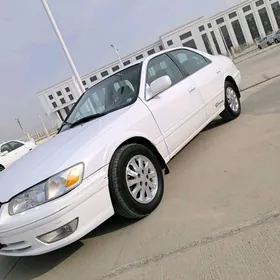 Toyota Camry 2000