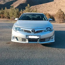 Toyota Camry 2012