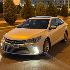Toyota Camry 2015