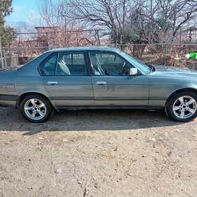 BMW 730 1990