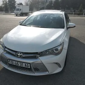 Toyota Camry 2016