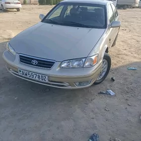 Toyota Camry 2000