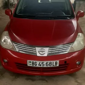 Nissan Versa 2010