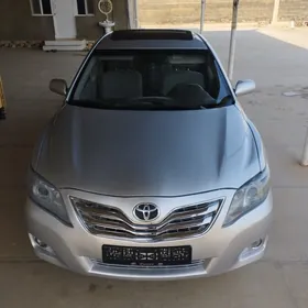 Toyota Camry 2010