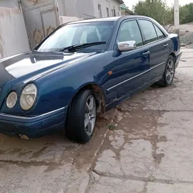 Mercedes-Benz C300 1995