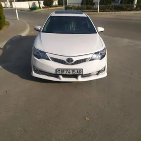 Toyota Camry 2014