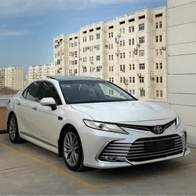 Toyota Camry 2023