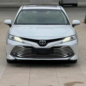 Toyota Camry 2020
