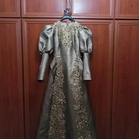 Parca toý köýnek.