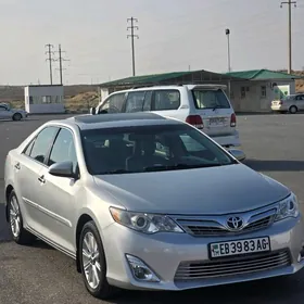 Toyota Camry 2012