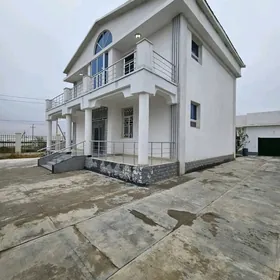 Katej 5 Komnat 240 Kw²